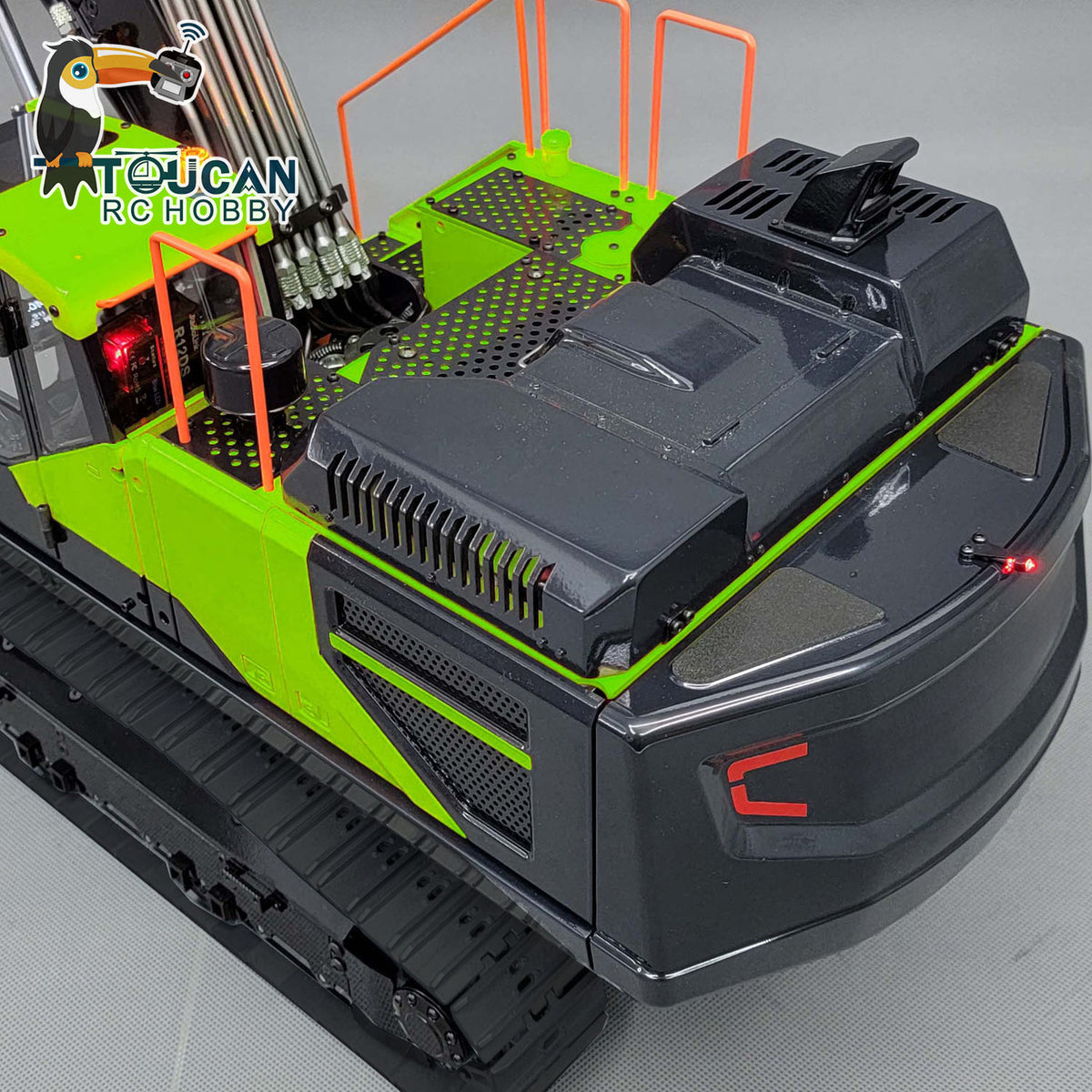 TOUCAN RC HOBBY MTModel Metal Remote Control Tracked Digger Cars 1/14 EC380 3 Arms RC Hydraulic Excavator Clamshell Bucket Ripper Engineering Vehicles