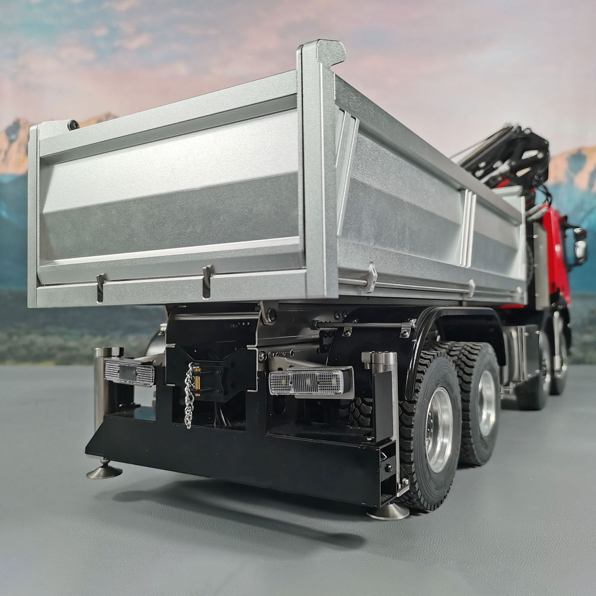 TOUCAN RC HOBBY MODO 1/14 8x8 Metal RC Hydraulic Crane Dump Car PL18EV Radio Control Tipper Truck Emulated DIY Model Vehicle Painted Assembled