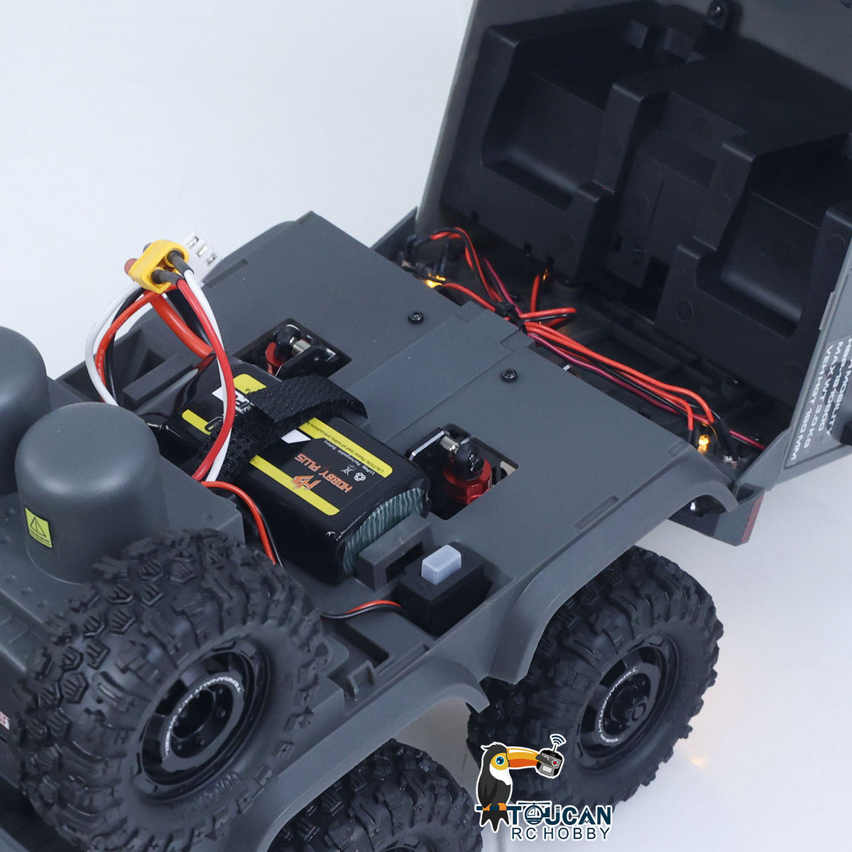 TOUCAN RC HOBBY Hobby Plus Fast Free Shipping RTR 1/18 Radio Control Military Truck 8*8 RC Off Road Vehicle 280 Brushed Motor Fifth Wheel Winch Metal Hook All Wheel Steering