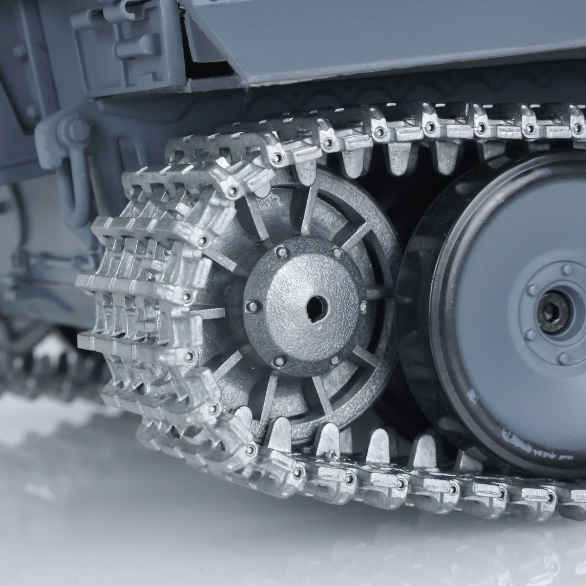 TOUCAN RC HOBBY Heng Long 1/16 TK7.0 Plastic German Tiger I Panther RTR RC Tank 3818/3819 360 Degrees Turret Infrared Combat BB Sounds Lights Smoke Model