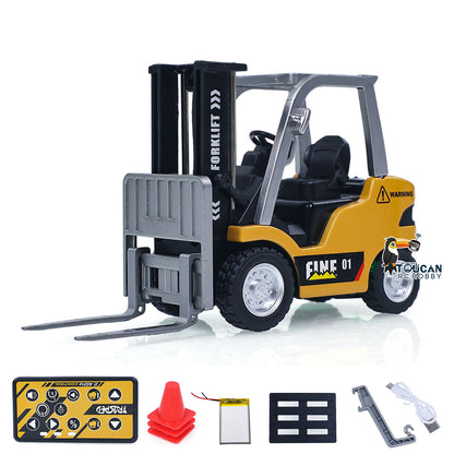 TOUCAN RC HOBBY Heng Guan 1/64 RC Forklift Full Proportion Control Realistic Details Road Barrier Desktop Ornaments Parent Child Interaction RTR