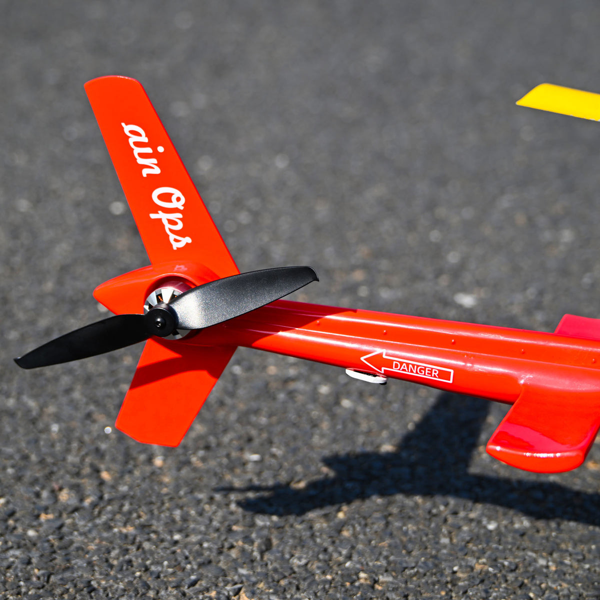 In Stock TOUCAN RC HOBBY 2.4G RC Scale FlyWing BELL 206 Helicopter 4 Blade Rotor Remote Control Aircraft GPS Brushless Motor Battery RTF Smart Drone