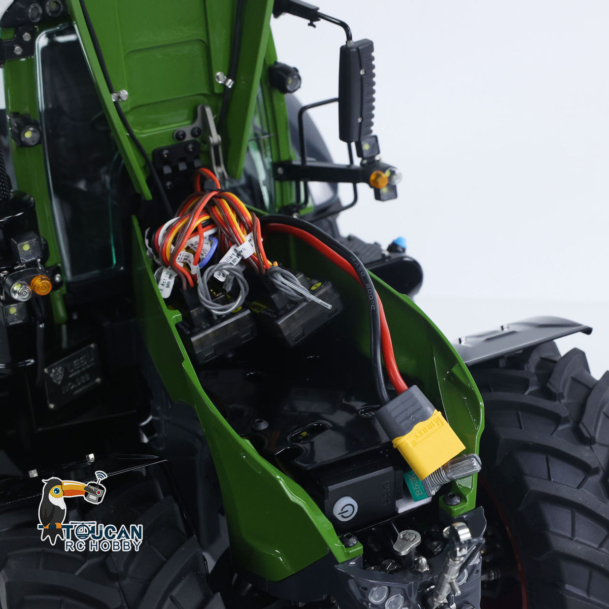TOUCAN RC HOBBY LESU AOUE 1050 Tracteur agricole radiocommandé 4x4 en métal 1/14, machine de préparation de sol pour semis K500, Frsky XE Lite