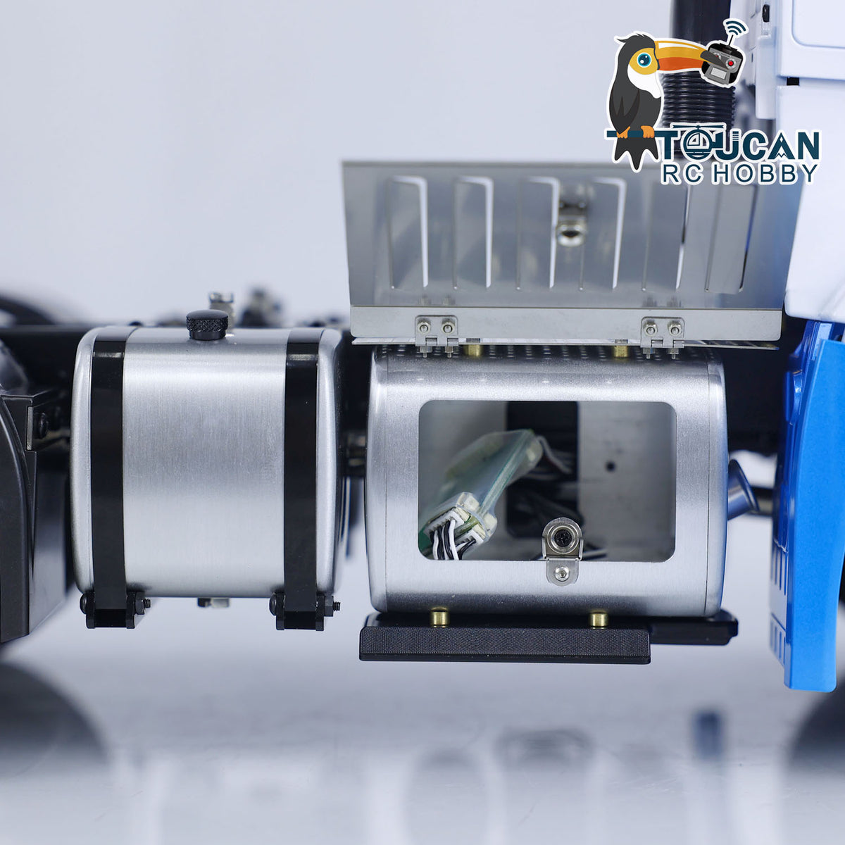 TOUCAN RC HOBBY LESU 6x6 RC Tractor Truck 1/14 Metal Chassis Radio Control Car 2-speed Gearbox