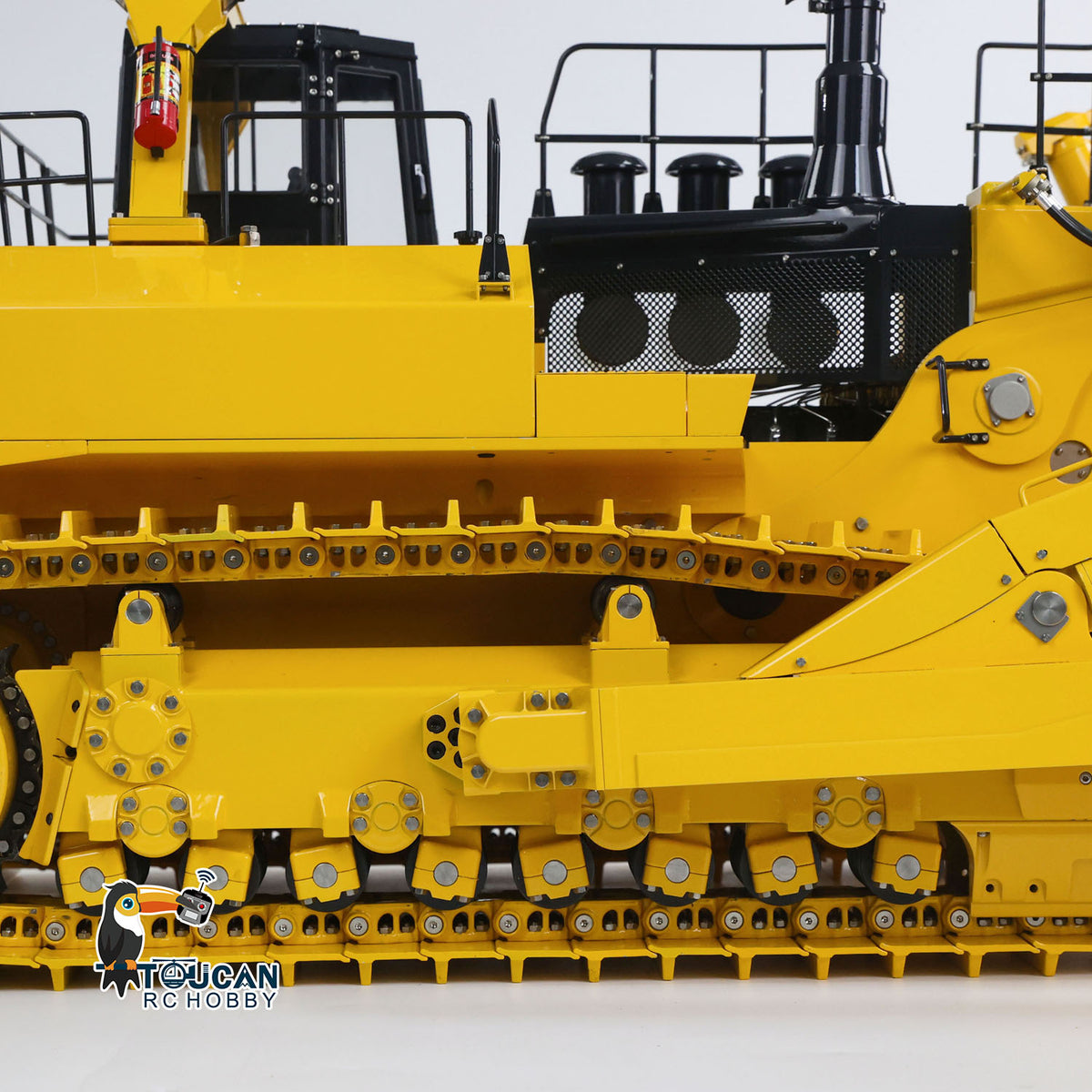 TOUCAN RC HOBBY JDMODEL 575 Metal 1/14 Remote Controlled Bulldozer Heavy Hydraulic Construction Truck Frsky X14 Radio Sound Light for Vehicle Enthusiast
