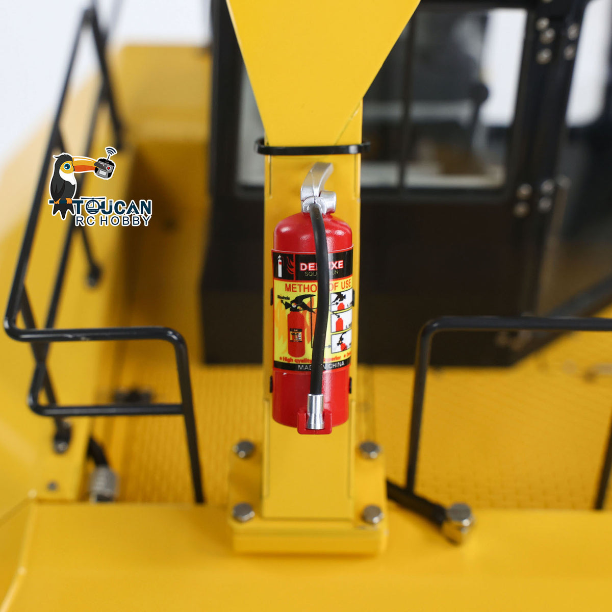 TOUCAN RC HOBBY JDMODEL 575 Metal 1/14 Remote Controlled Bulldozer Heavy Hydraulic Construction Truck Frsky X14 Radio Sound Light for Vehicle Enthusiast