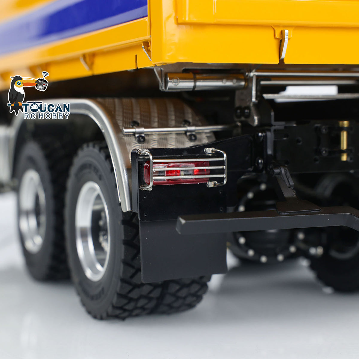 TOUCAN RC HOBBY LESU A0009 1/14 Metal 6x6 RC Hydraulic Dump Truck with FlySky I6S Radio Controller 3 Speed Transmission for Model Enthusiast