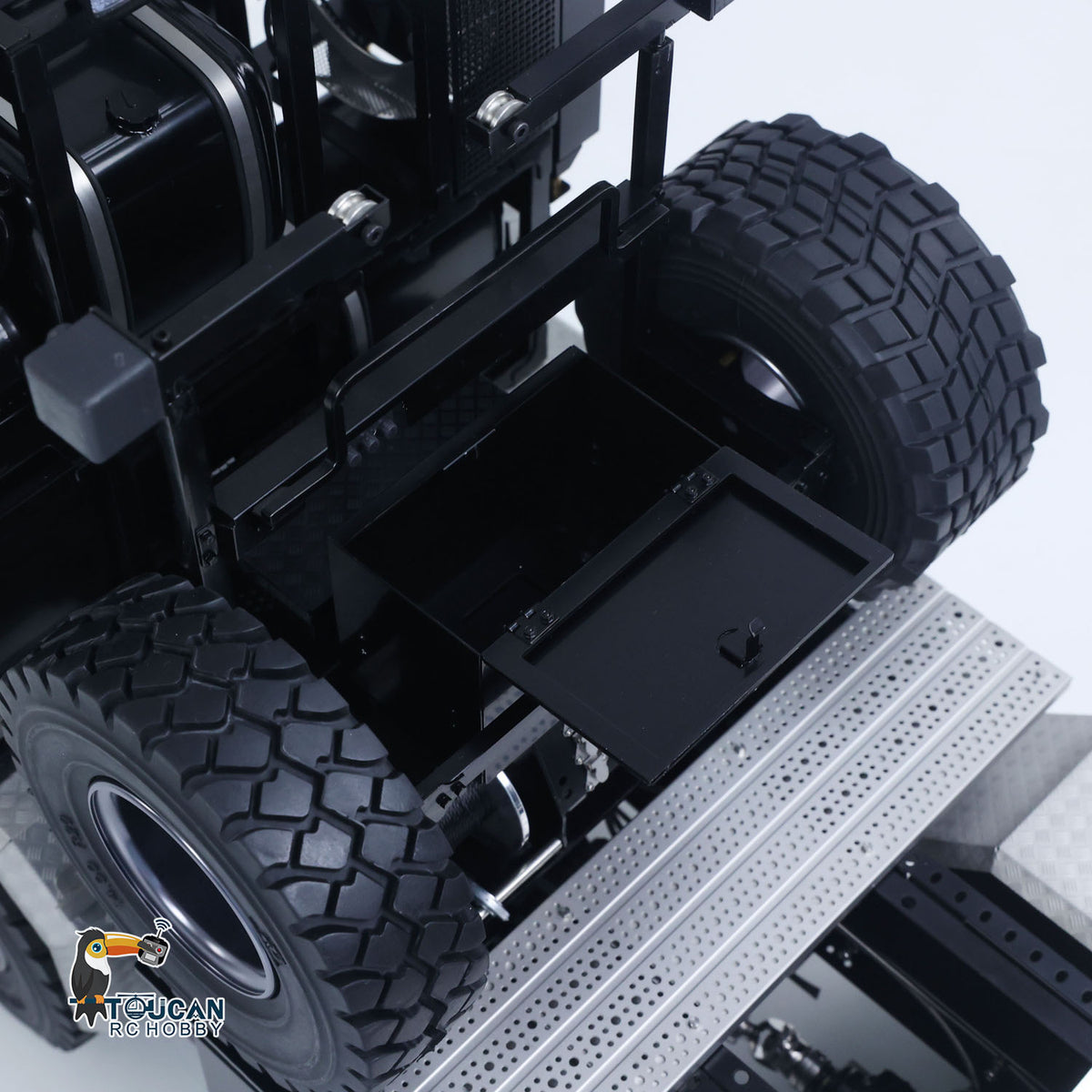 TOUCAN RC HOBBY LXY BZ4663 1/14 Metal 8x8 RC Tractor Truck PNP 3 Speed Transmission Differential Lock Axles Remote Winch ST8 Controller Light Sound for Model Collectors
