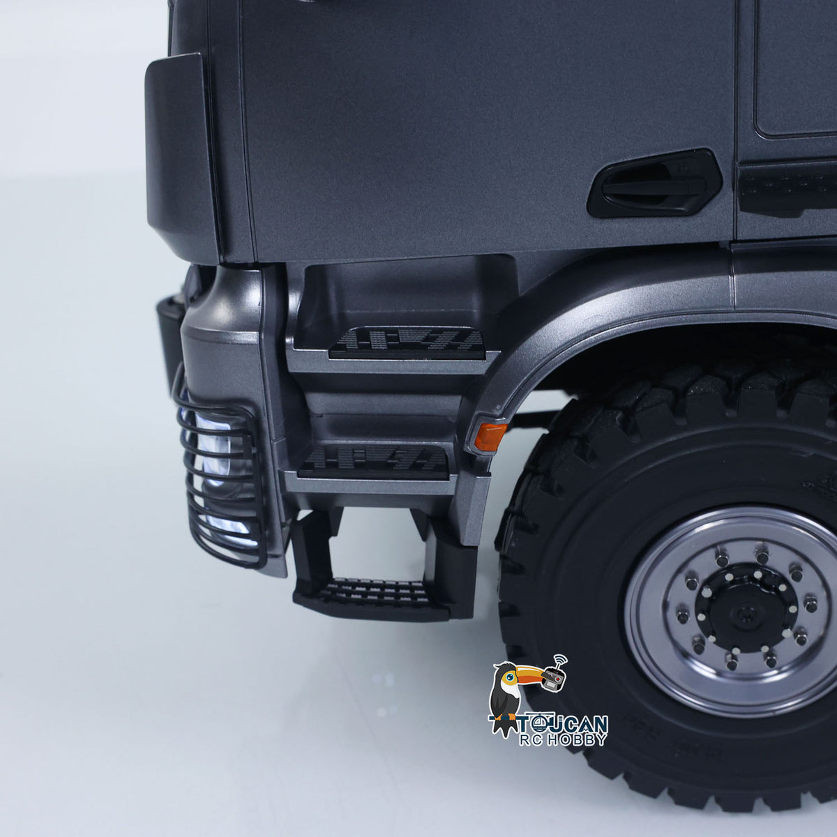 TOUCAN RC HOBBY LXY BZ4663 1/14 Metal 8x8 RC Tractor Truck PNP 3 Speed Transmission Differential Lock Axles Remote Winch ST8 Controller Light Sound for Model Collectors