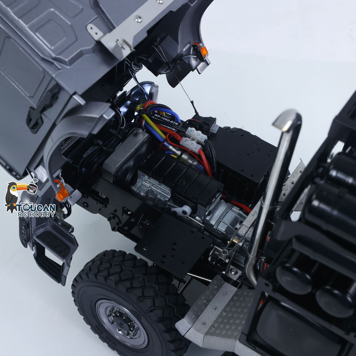 TOUCAN RC HOBBY LXY BZ4663 1/14 Metal 8x8 RC Tractor Truck PNP 3 Speed Transmission Differential Lock Axles Remote Winch ST8 Controller Light Sound for Model Collectors