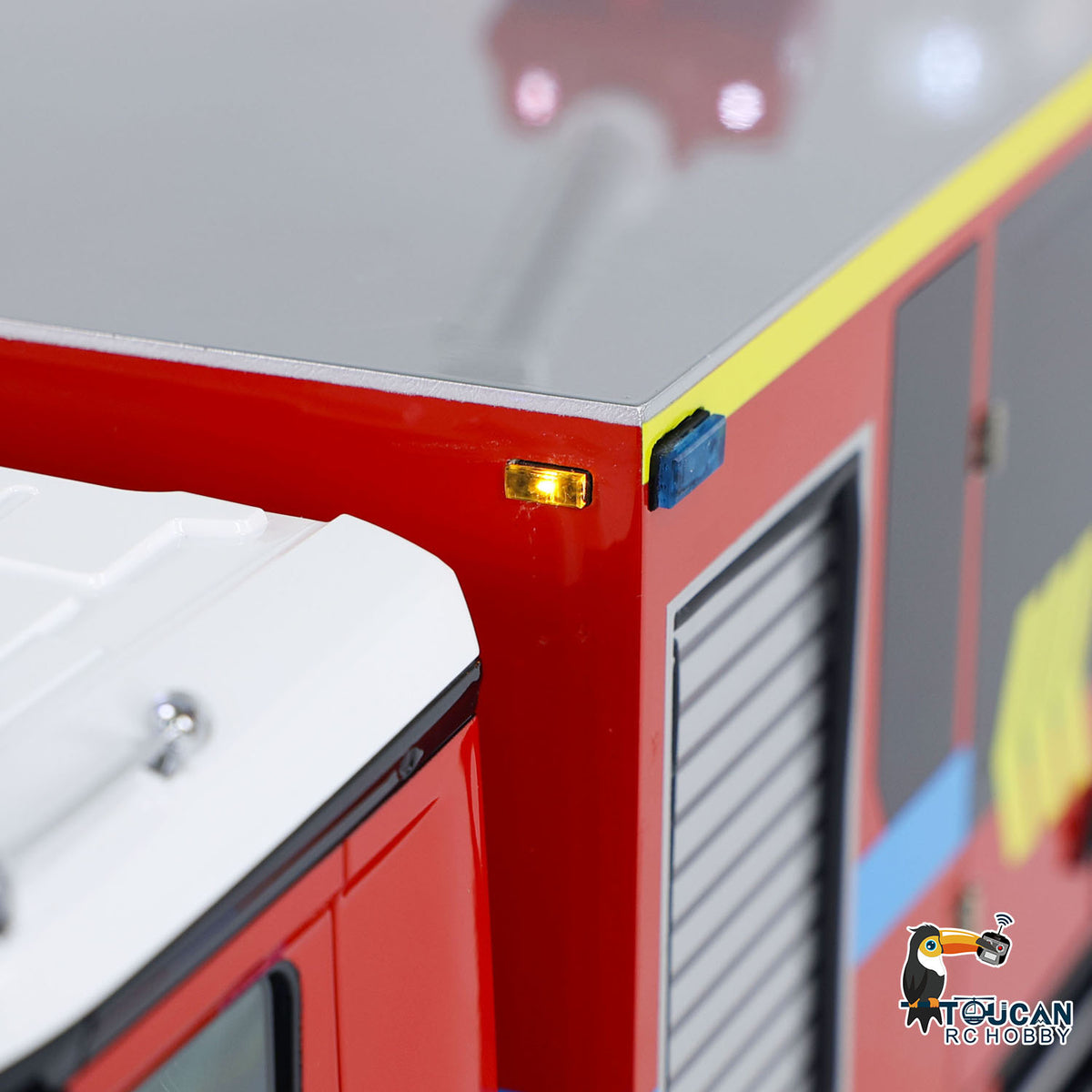 TOUCAN RC HOBBY 1/14 RC Fire Fighting Truck 8x8 Radio Control Fire Car Light Sound Metal Chassis Assembled and Painted Motor ESC Servo