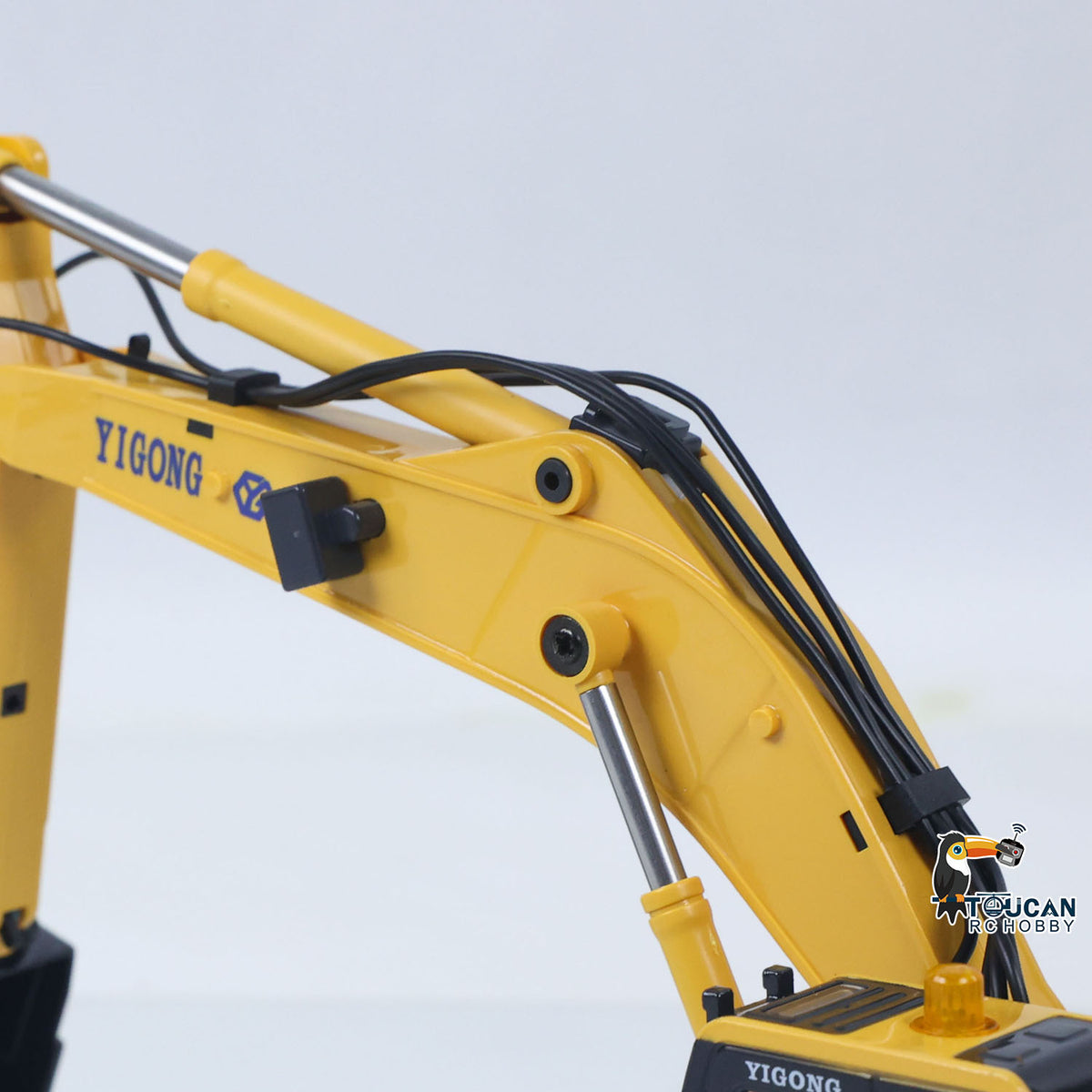 TOUCAN RC HOBBY Yi Gong Fast Free Shipping 1/50 RC Digger PC520 Electric Lifting Radio Control Excavator Engineering Vehicle Metal Tracks Lights Sound Small Collection