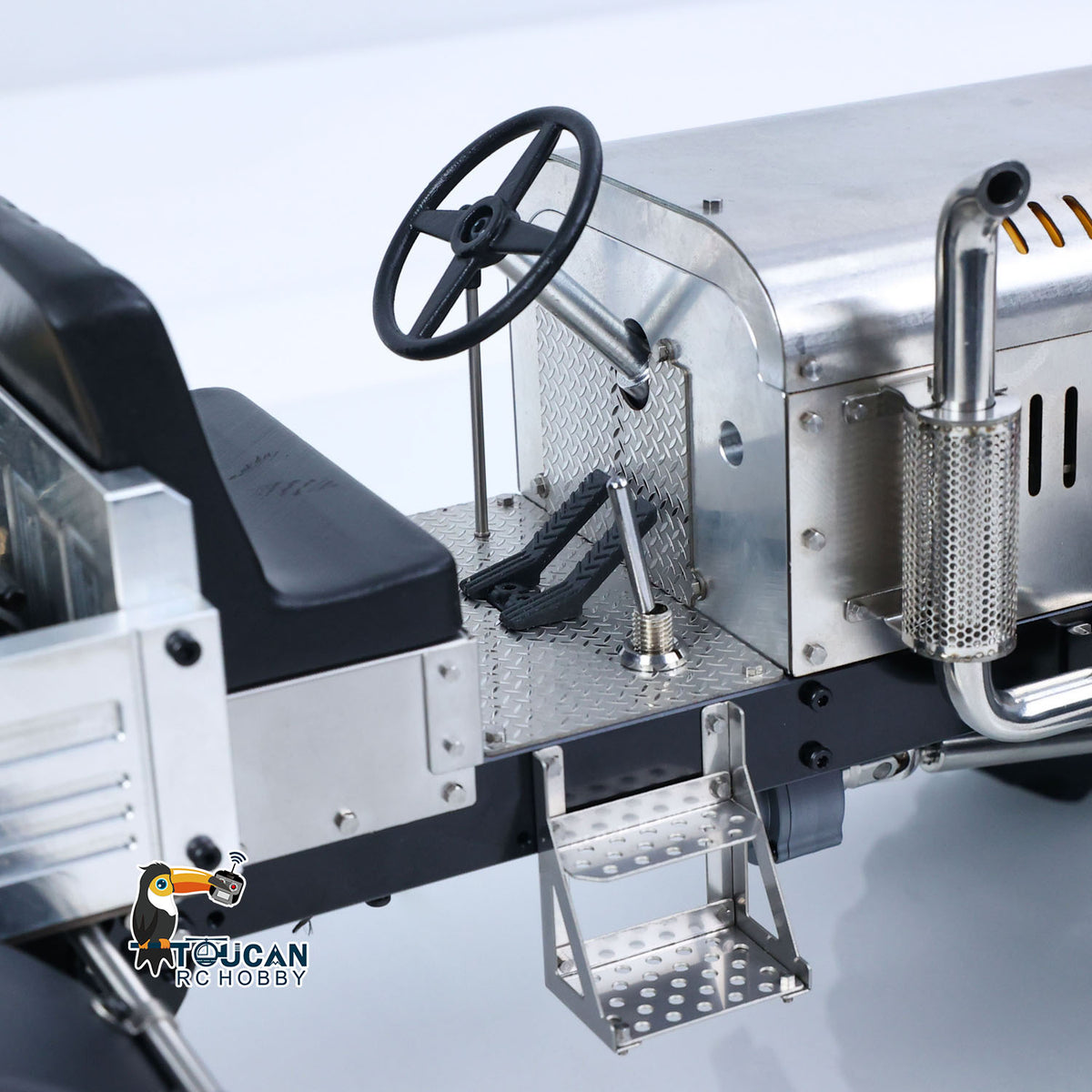 TOUCAN RC HOBBY US Stock MODO 1/10 RC Tractor MD009 - Dual Motor Winch Metal PNP