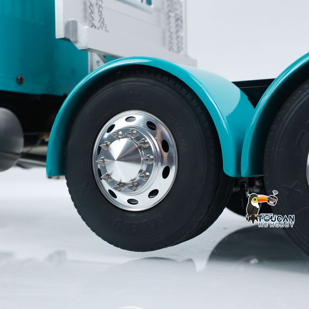 TOUCAN RC HOBBY 56344 Grand Hauler Camion tracteur RC 1/14 RTR 8x6 châssis métallique, moteur brushless, ESC, essieu relevable central, blocage de différentiel, fumée, radiocommande