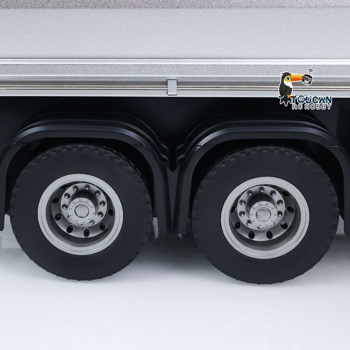 TOUCAN RC HOBBY HUINA 1/14 Metal Remote Control Dump Truck 1536-1 8X4 Electric Lifting RC Tipper Finished Model RTR Light Sound Effects Battery