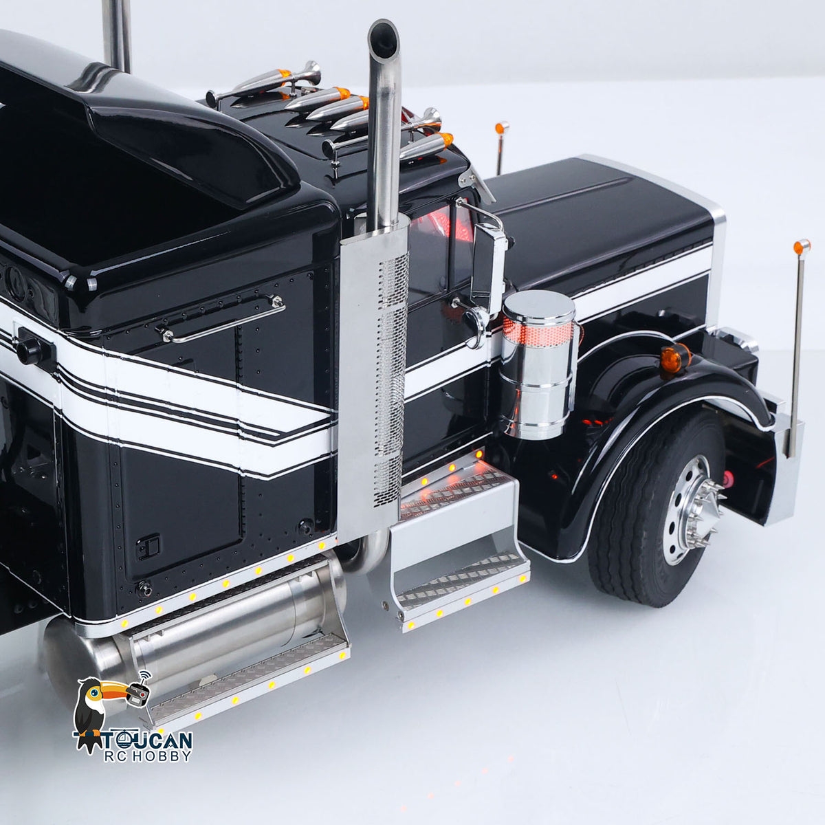 TOUCAN RC HOBBY 56344 Grand Hauler 1/14 8X6 Metal Chassis RC Tractor Truck 3-Speed Liftable Axle Differential Lock Light Sound Smoke