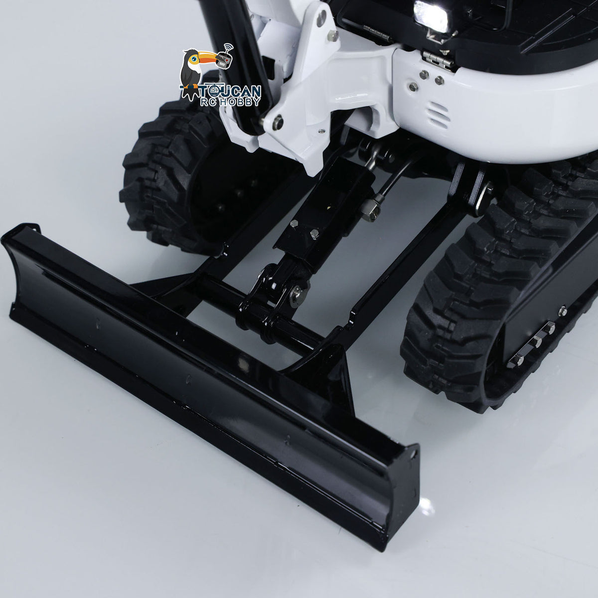 TOUCAN RC HOBBY LESU PC30 1/14 Metal RC Hydraulic Excavator B0003 RTR 6CH Reversing Valve Mini Digger Brushless Rotary Drive Motor FlySky ST8 Controller Light System