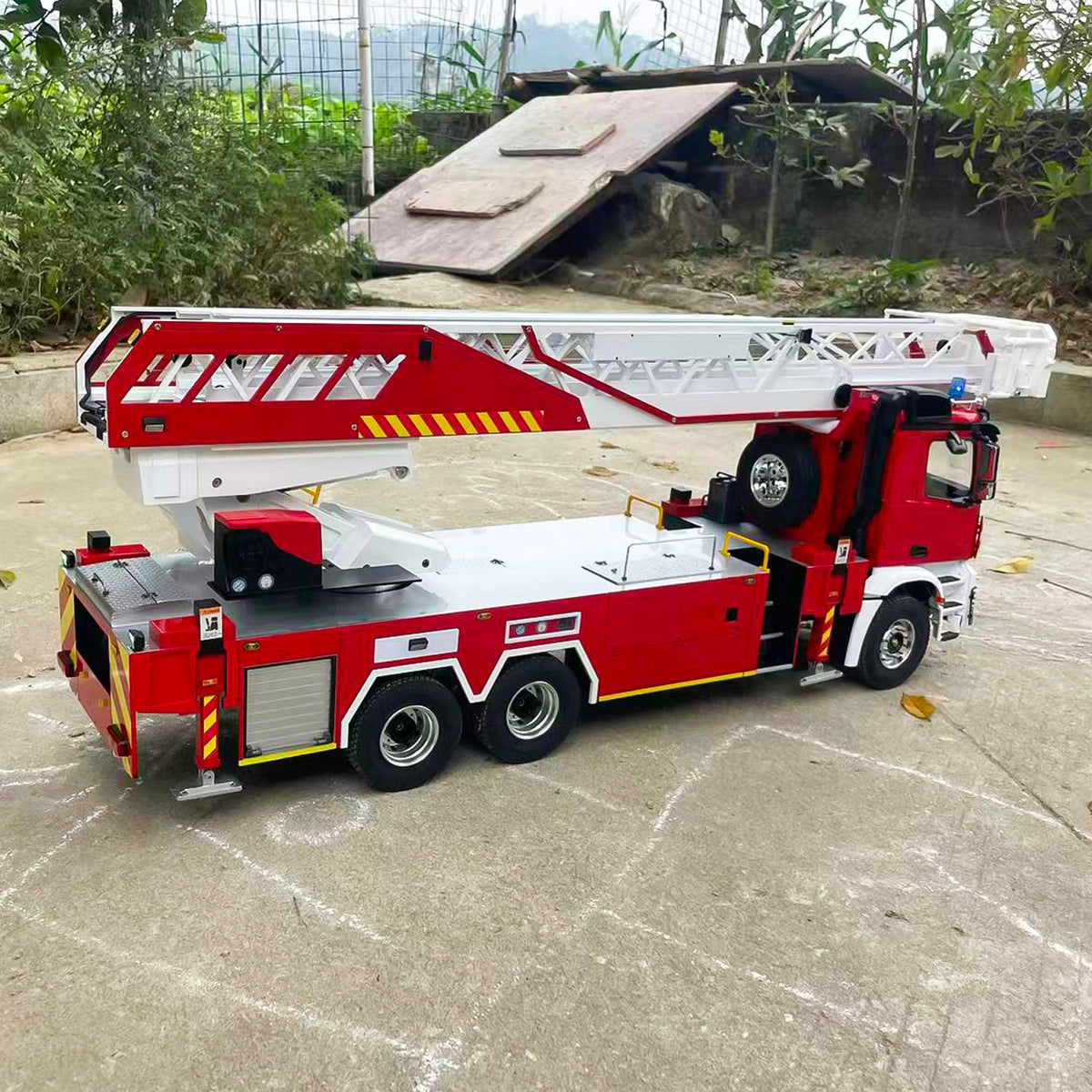 TOUCAN RC HOBBY 1/14 6x4 2Speed Gearbox Metal Chassis Remote Control Electric Lift Ladder Fire Truck RC Rescue Vehicle Model Sound System