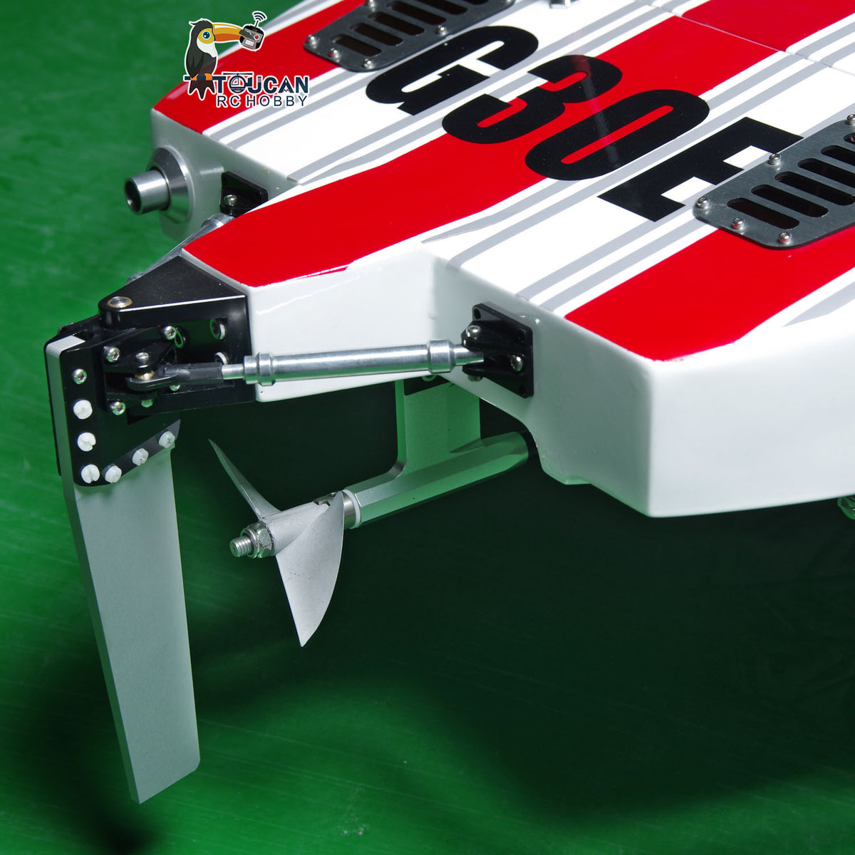 TOUCAN RC HOBBY DT G30E 30CC Para-Aramidfaser Benzin-Rennboot ARTR RC-Modell DIY mit Motorwellenhalterung und Wasserkühlung 1300*360*220mm 65-70km/h Ohne Fernsteuerung