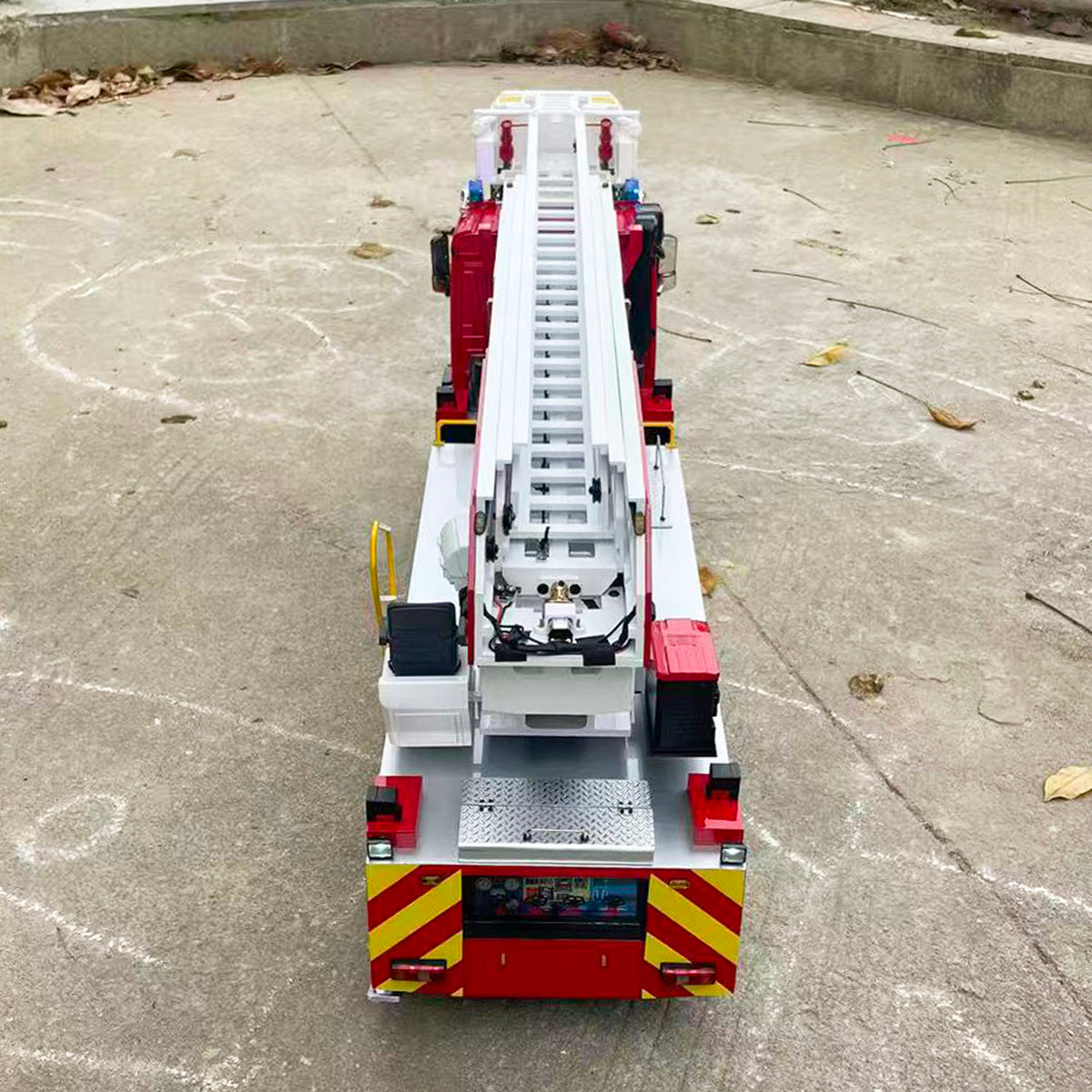 TOUCAN RC HOBBY 1/14 6x4 2Speed Gearbox Metal Chassis Remote Control Electric Lift Ladder Fire Truck RC Rescue Vehicle Model Sound System