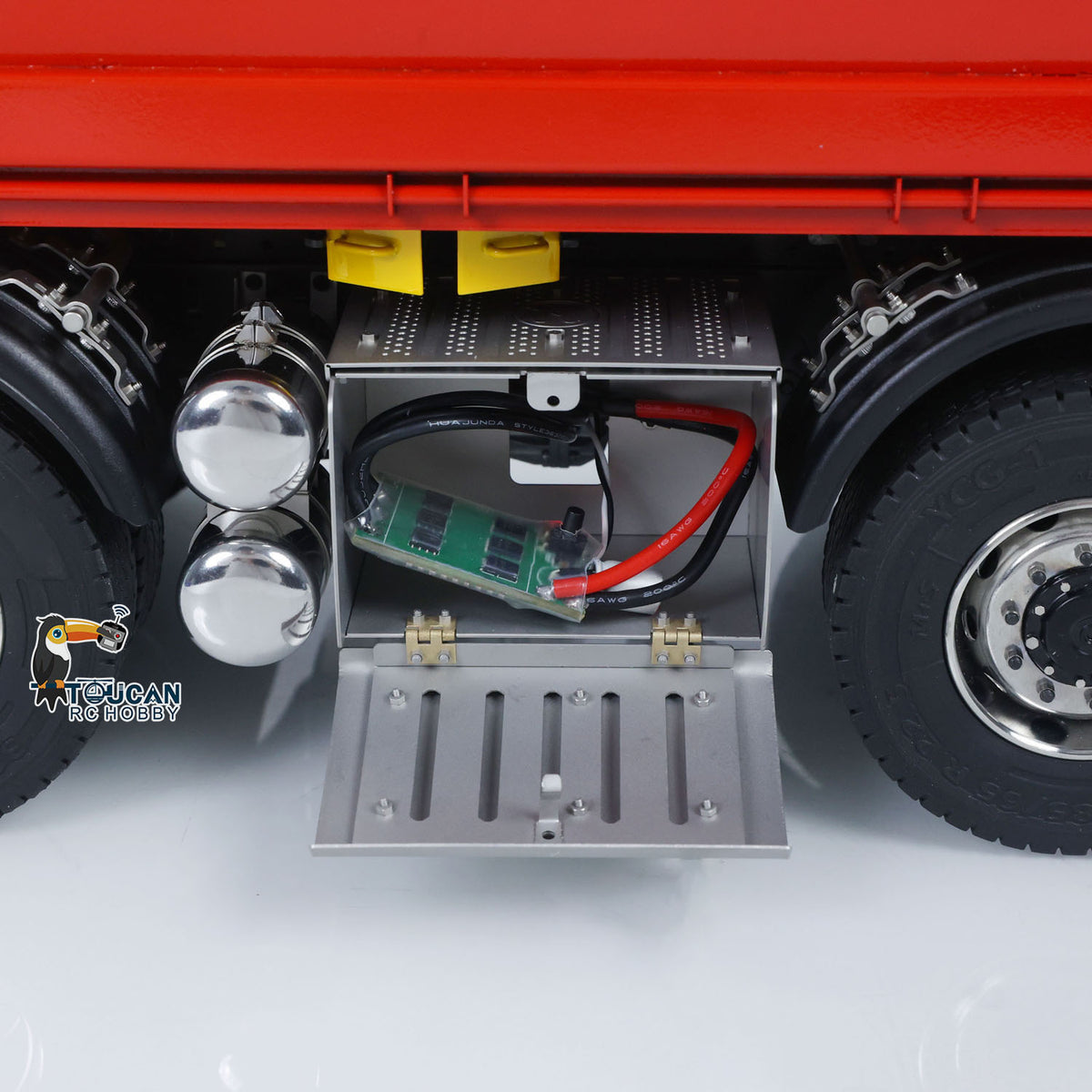 1/14 8x8 RC Hydraulic Dump Truck Metal Radio Control Tipper Vehicle