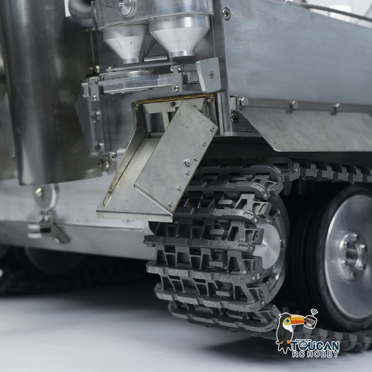Henglong 1:8 Scale Full Metal German Tiger I RC Heavy Tank 3818